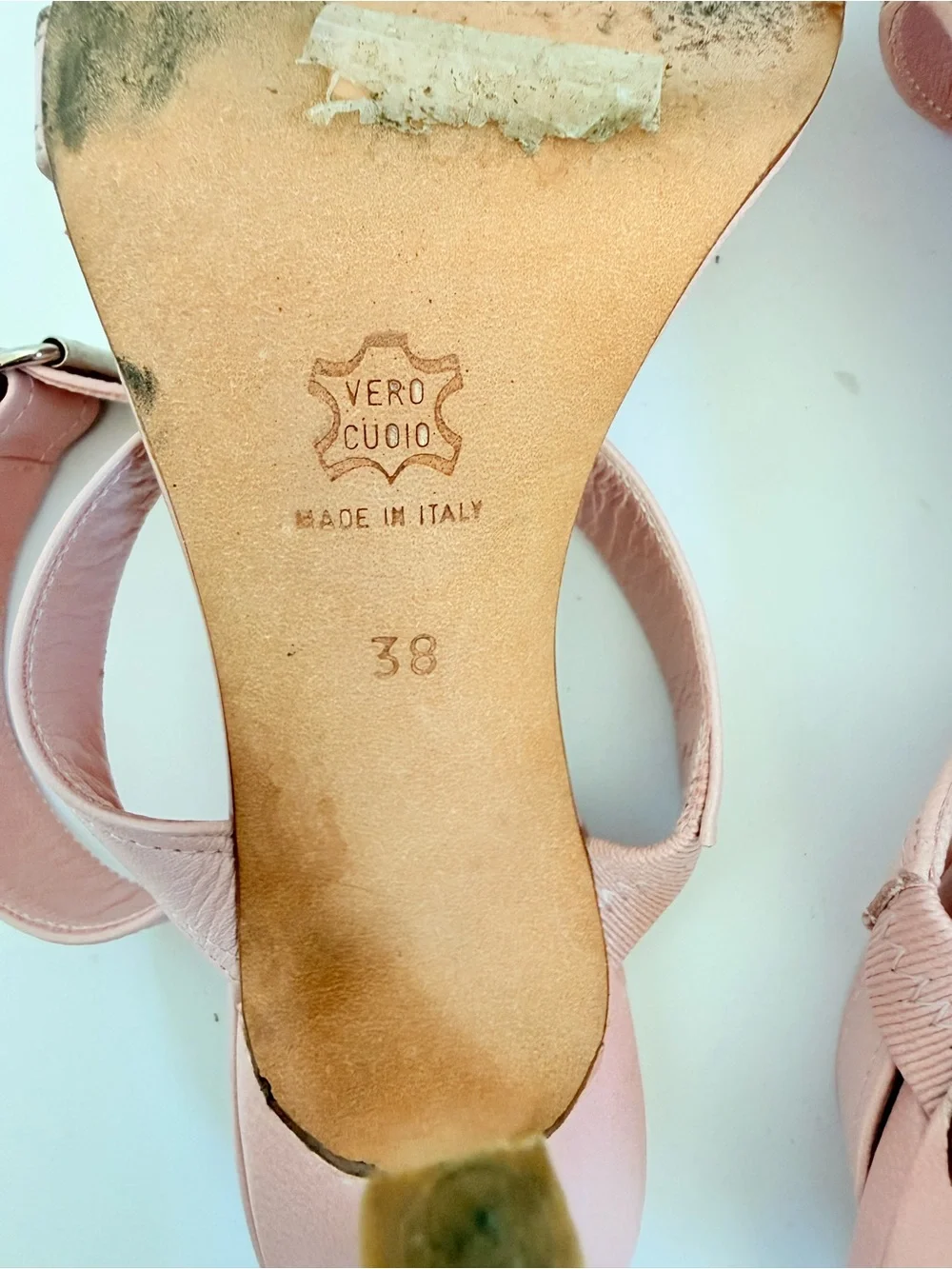 Vintage Y2K Manolo Blahnik Pink Leather O-Ring Ankle Strap Heels 38